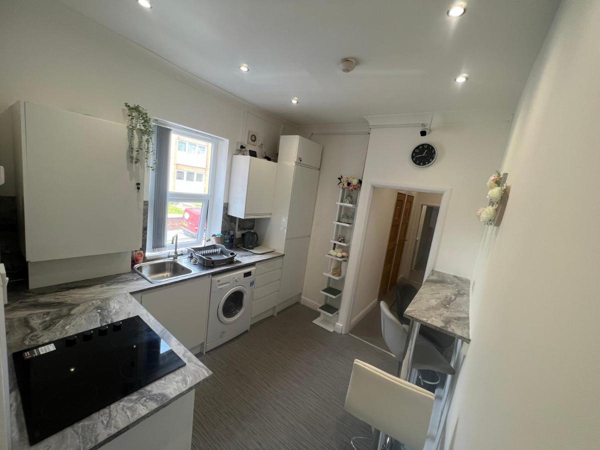Zams Rooms Stoke-on-Trent Ngoại thất bức ảnh