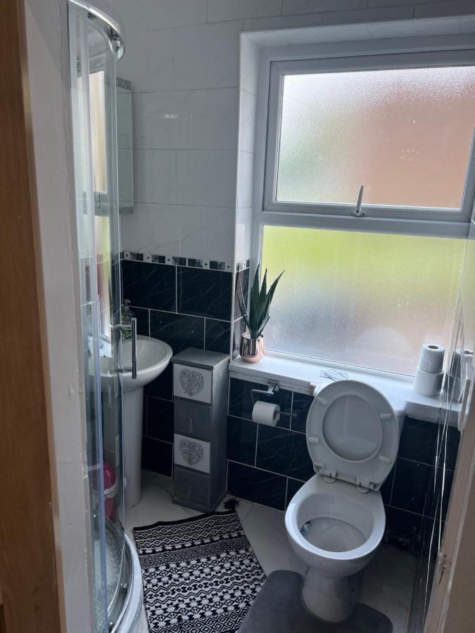 Zams Rooms Stoke-on-Trent Ngoại thất bức ảnh
