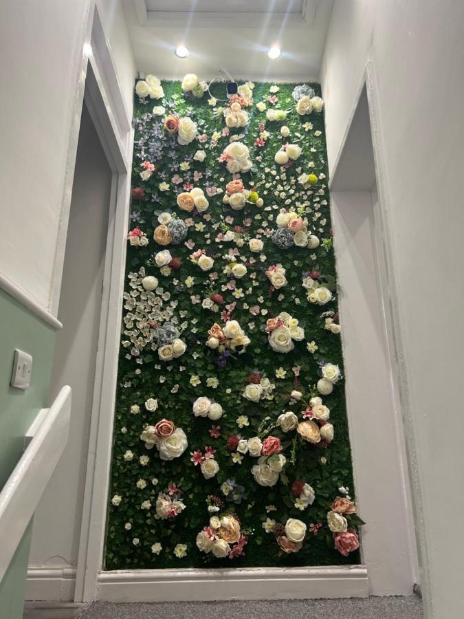 Zams Rooms Stoke-on-Trent Ngoại thất bức ảnh