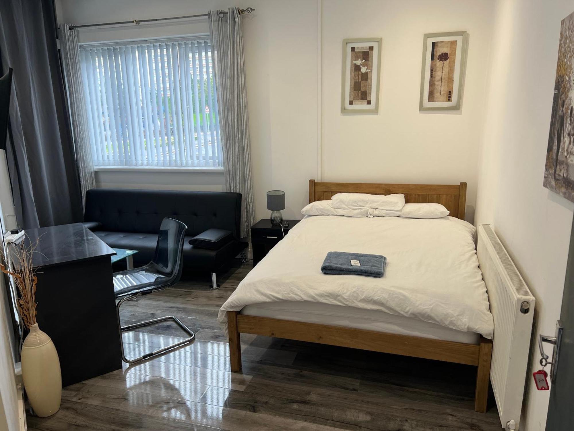 Zams Rooms Stoke-on-Trent Ngoại thất bức ảnh